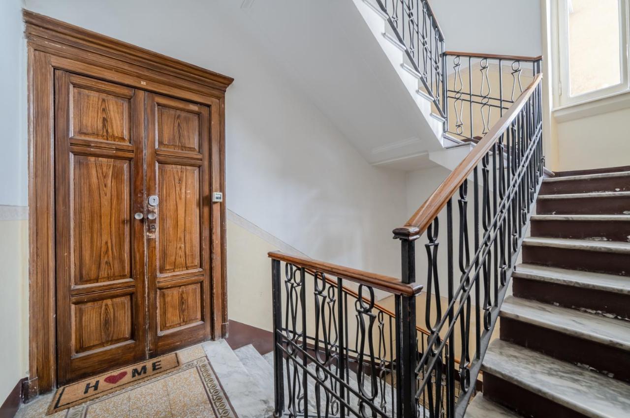 Lovely Apartment In Milano-Porta Romana W/ Balcony Eksteriør billede